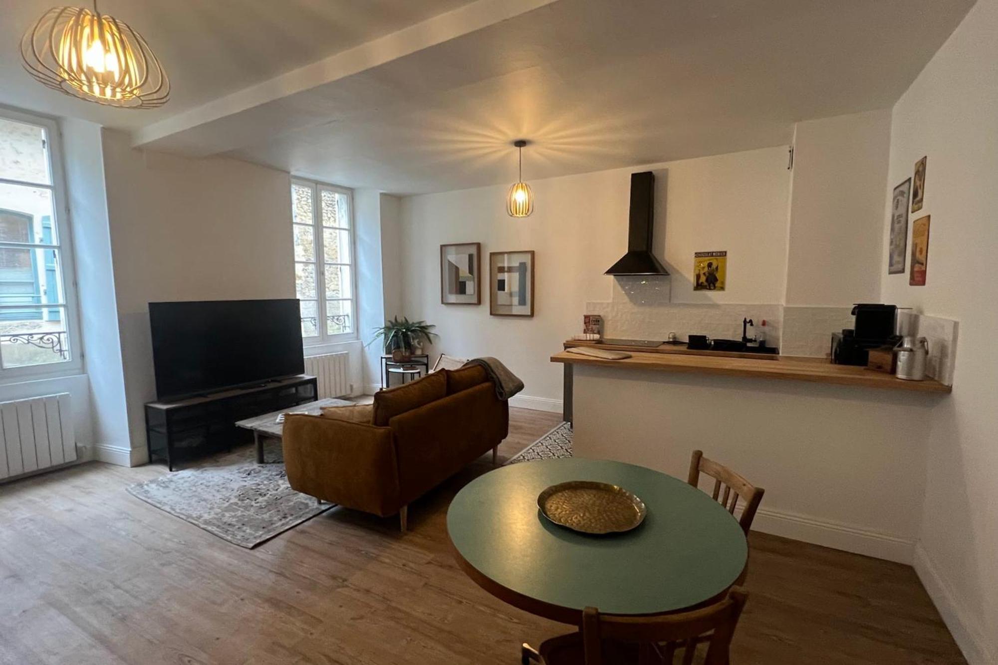 Appartement La Caresse De L'Amarante Mortagne-au-Perche Buitenkant foto